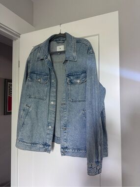 Men’s Light Wash Denim Jacket